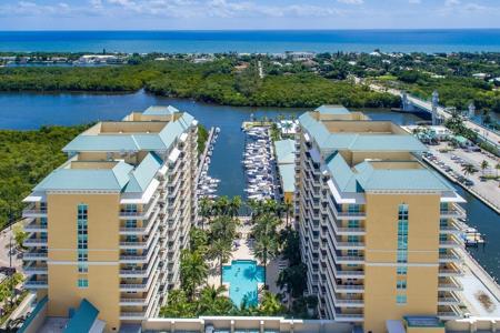 700 E Boynton Beach Boulevard