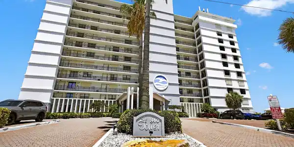 840 Ocean Drive