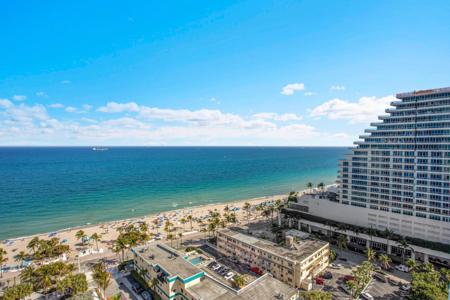 153 N Seabreeze Boulevard