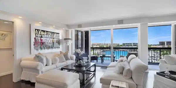 Image 4: Indoor&ndash;Outdoor Living
