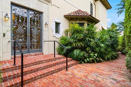 245 Brazilian Avenue