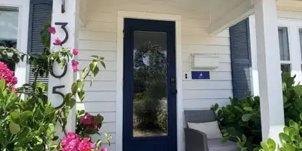 Image 3: Entry