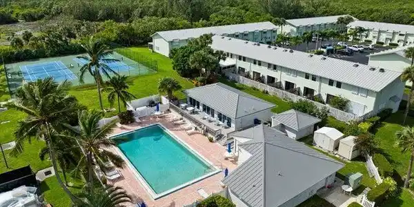 9421 S Ocean Drive