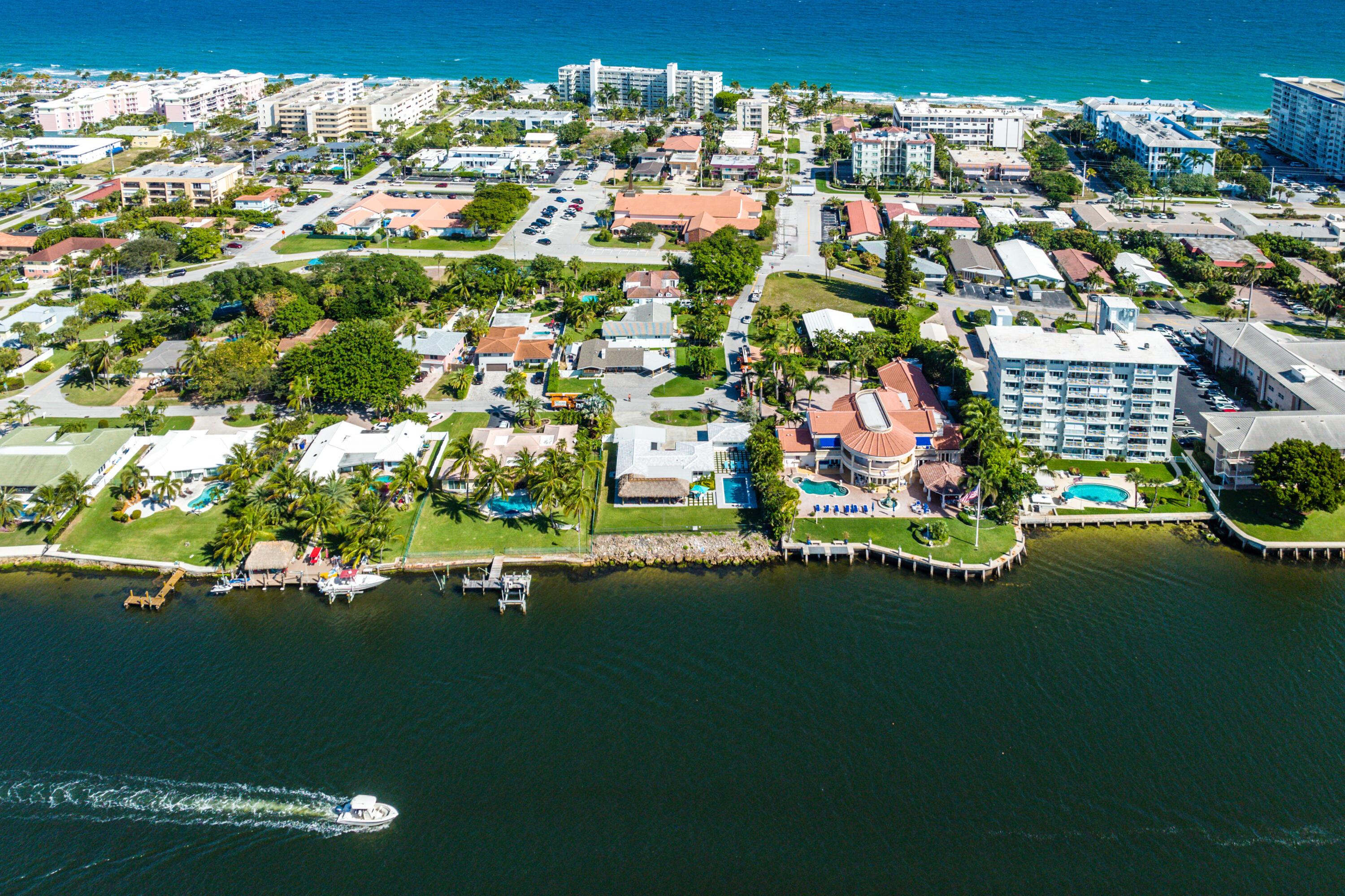 Image 3: 043-541Southeast18thAvenue-DeerfieldBeac