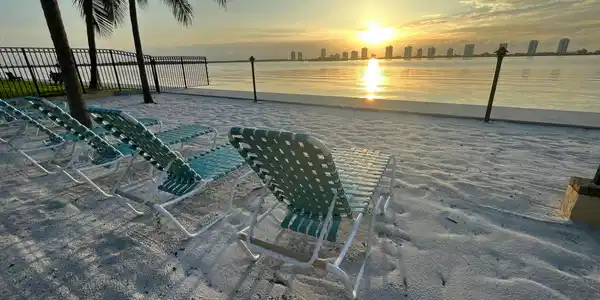 Image 2: BR104 Beach sunrise