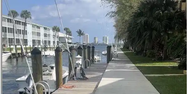 Image 3: BR104 canal view
