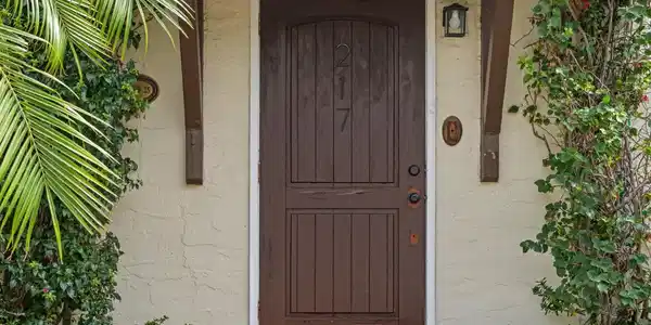 Image 3: 3 - Front