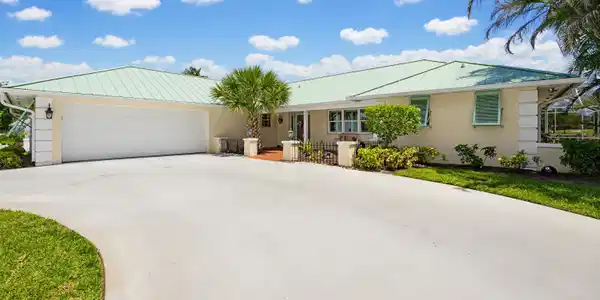3491 SE Clubhouse Place