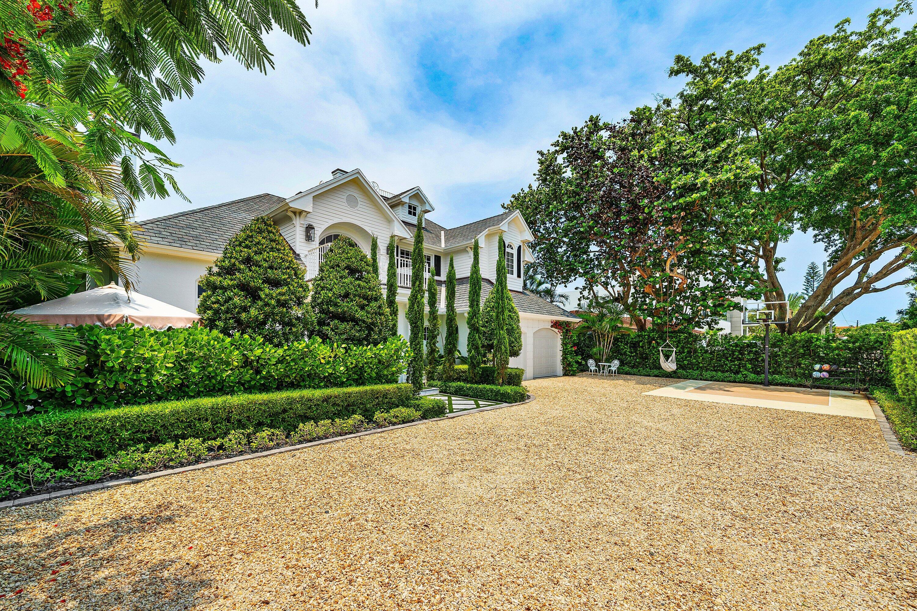 Image 2: 002-477NortheastSpanishCourt-BocaRaton-F