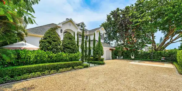 Image 2: 002-477NortheastSpanishCourt-BocaRaton-F
