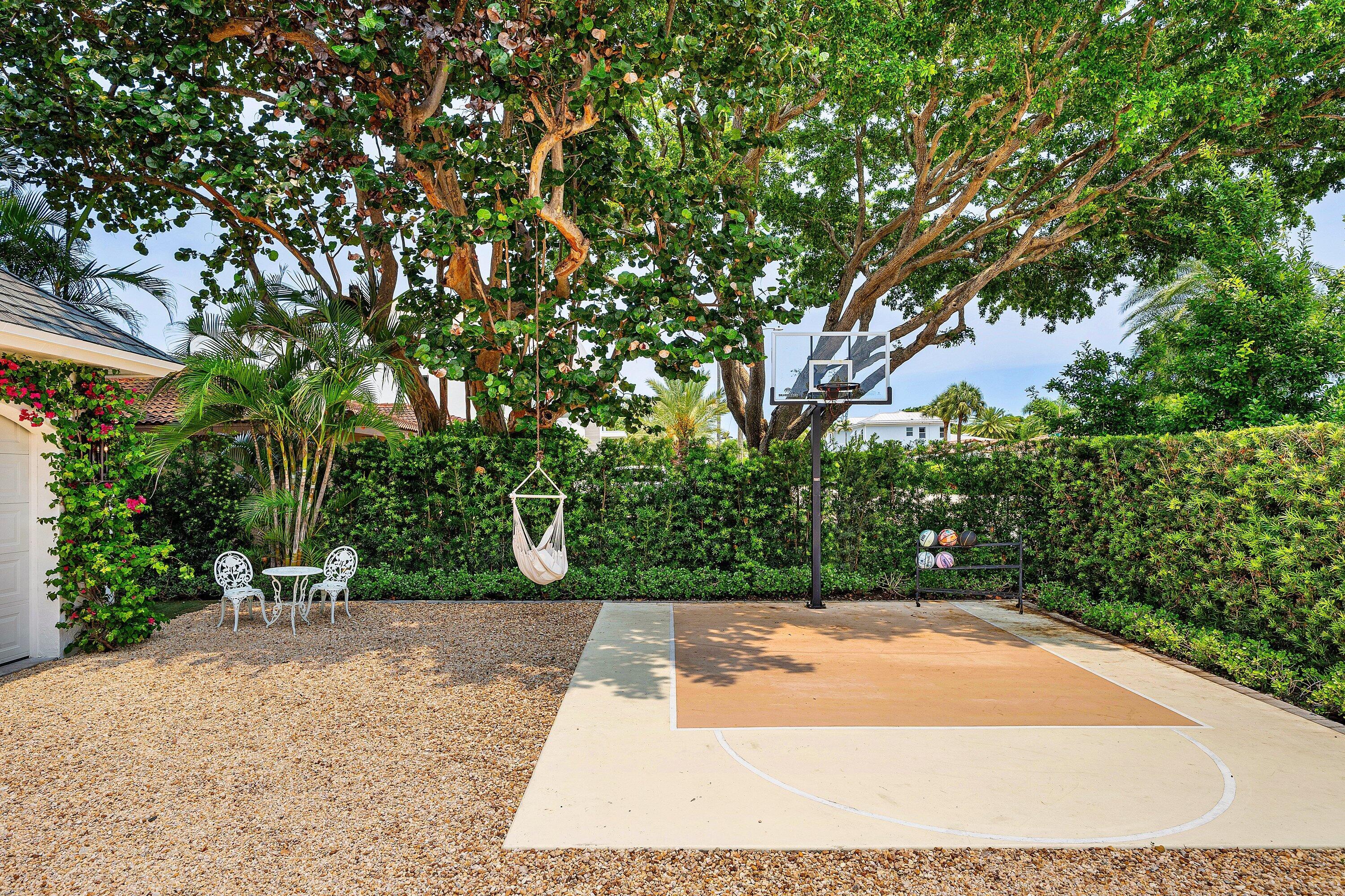 Image 3: 003-477NortheastSpanishCourt-BocaRaton-F