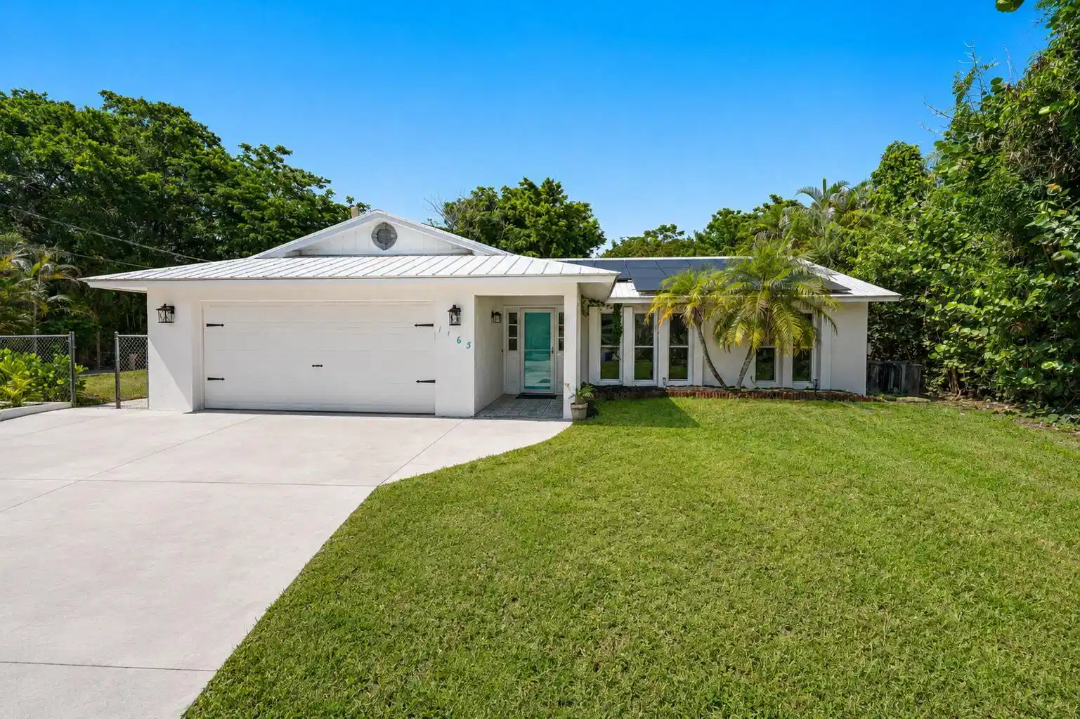 Image 1: Driveway has been digitally enchanced
