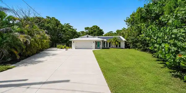 Image 2: Driveway has been digitally enhanced