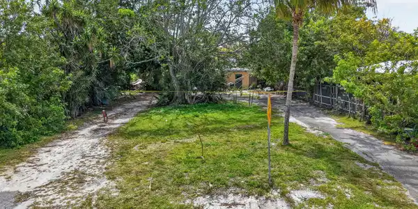 Image 2: 2-web-or-mls-DJI_20260415123857_0246_D