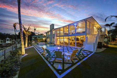 473 Peninsula Drive