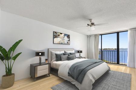 126 Lakeshore Drive