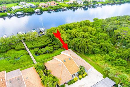 3011 SE South Lookout Boulevard