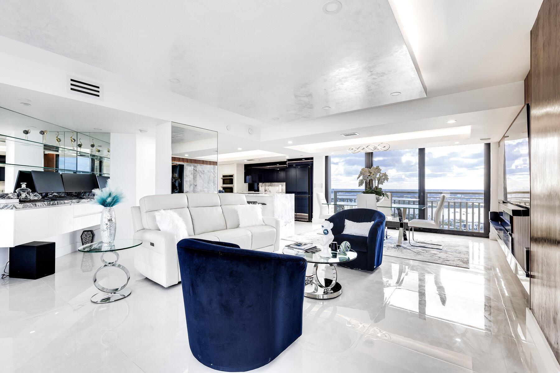 Image 2: Livingroom
