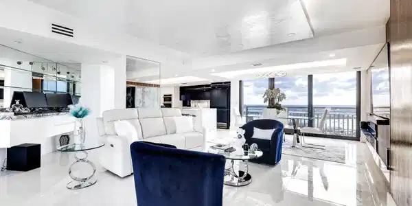 Image 2: Livingroom