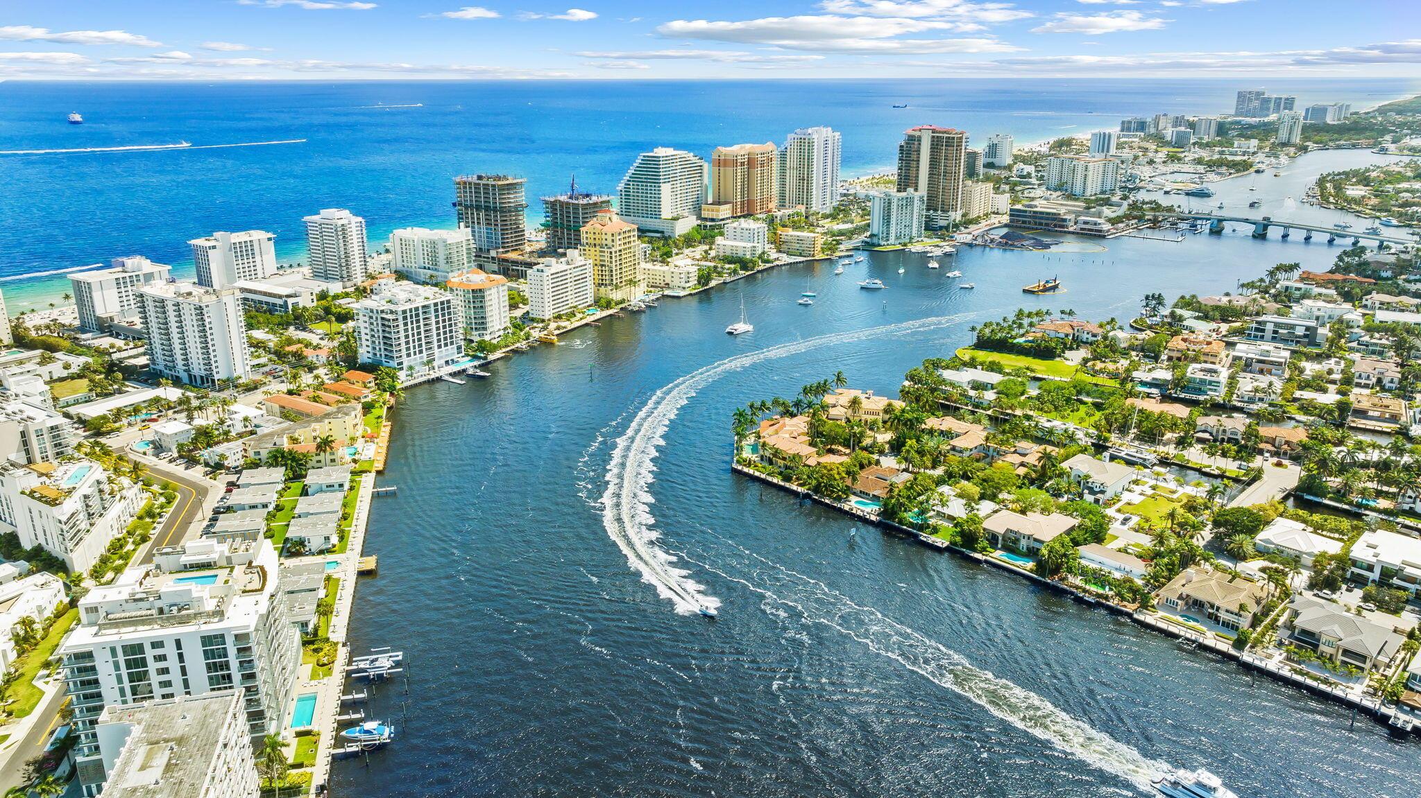 Image 4: Located on the widest part of the Intracoastal acr