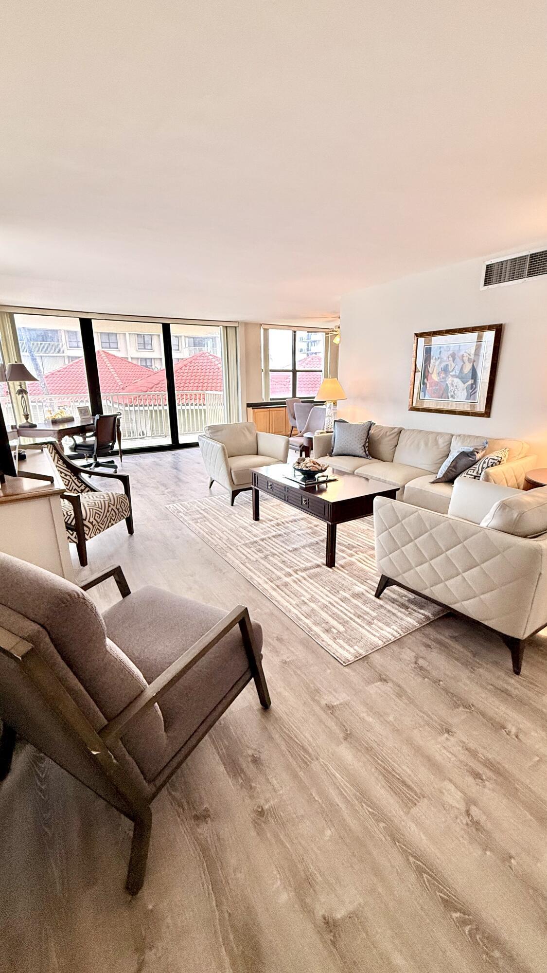 Image 2: Living Room