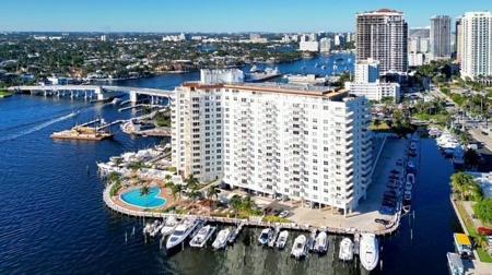 1 Las Olas Cir