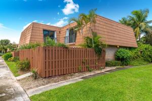 5888 SE Riverboat Drive