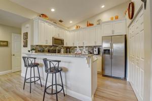 175 N Lakeshore Drive