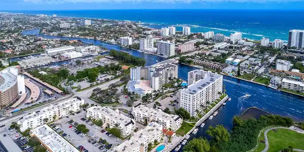 2900 NE 14th Street Causeway