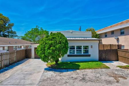 1313 N Federal Highway