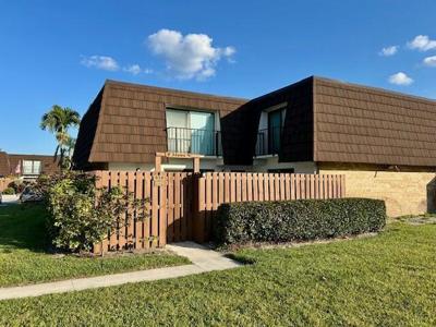 6166 SE Riverboat Drive