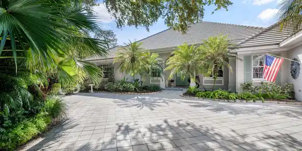 80 La Costa Court