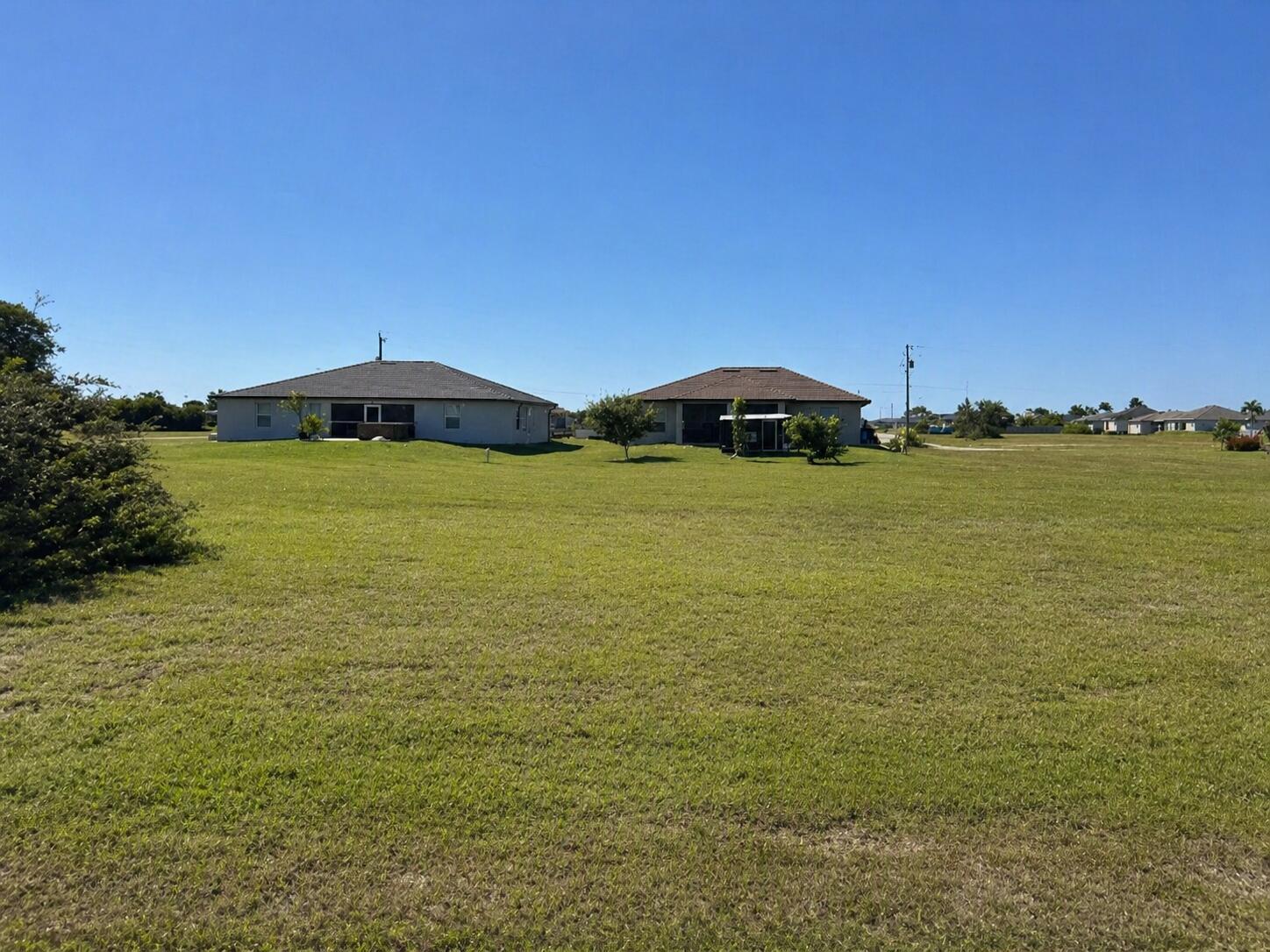 Image 1: 3242 Nw 41st Ave - clean photo