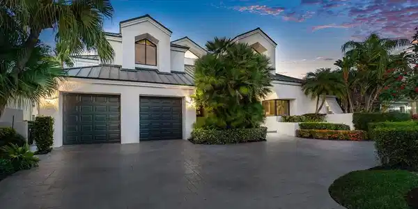 933 Iris Drive