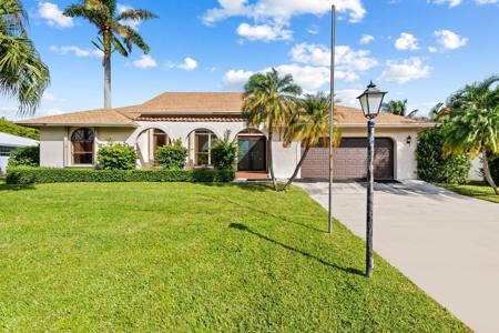 48 N Harbour Dr