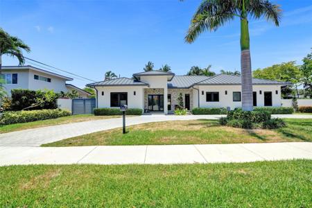 2525 Bayview Dr