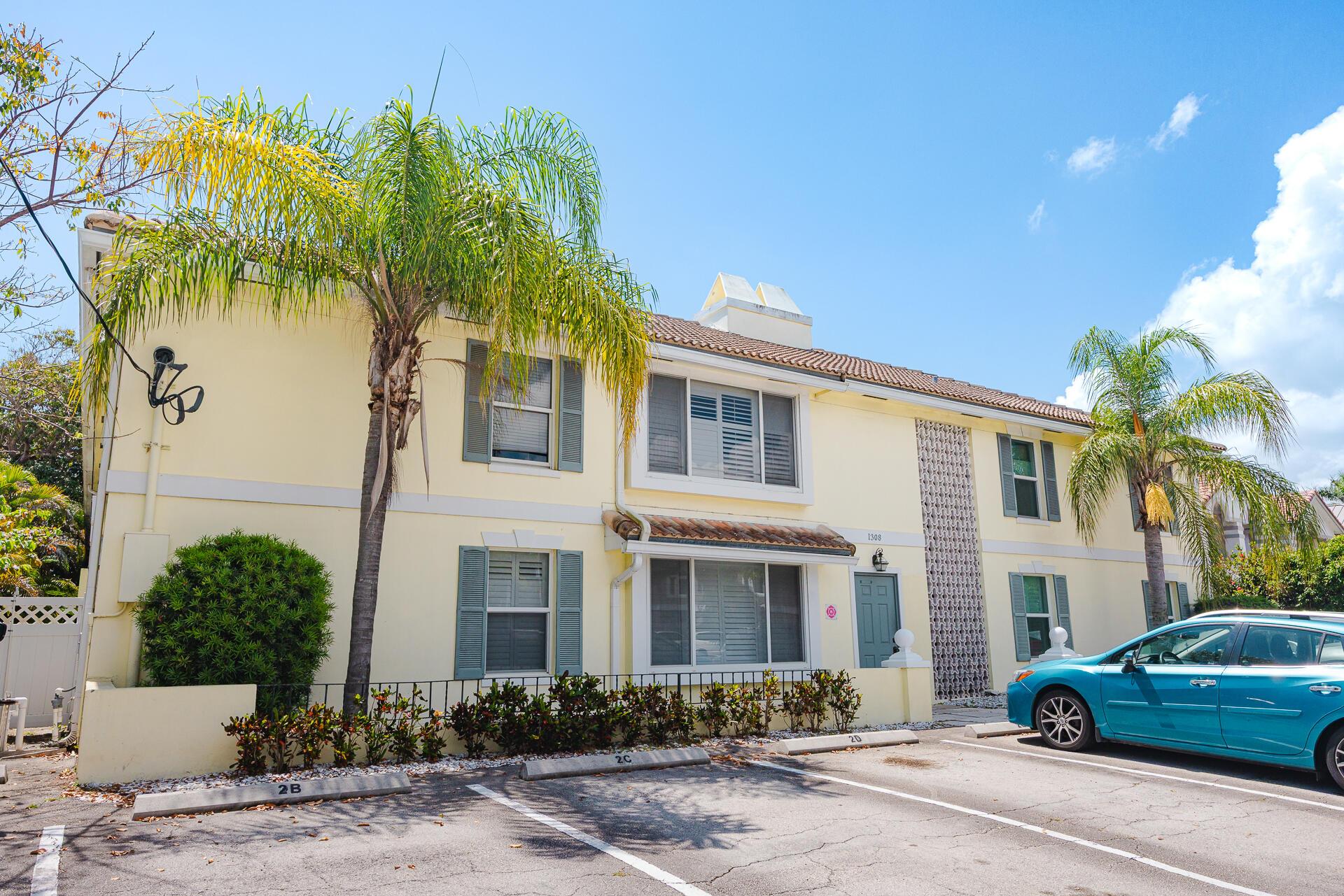 Image 3: 1308BayviewDr-24