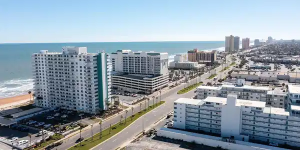 Image 3: 2800 N Atlantic Ave-32
