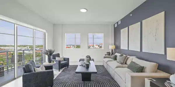 Image 4: Living room