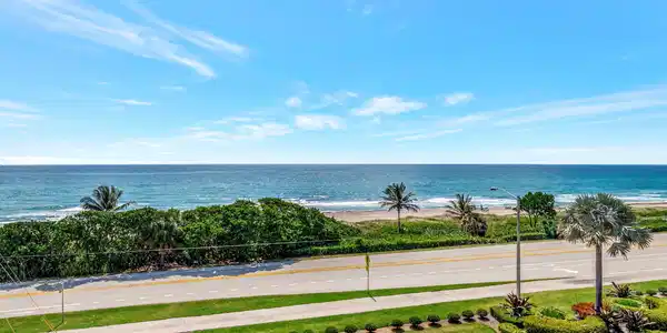 2727 N Ocean Boulevard