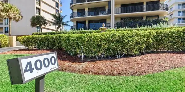 4000 S Ocean Boulevard E