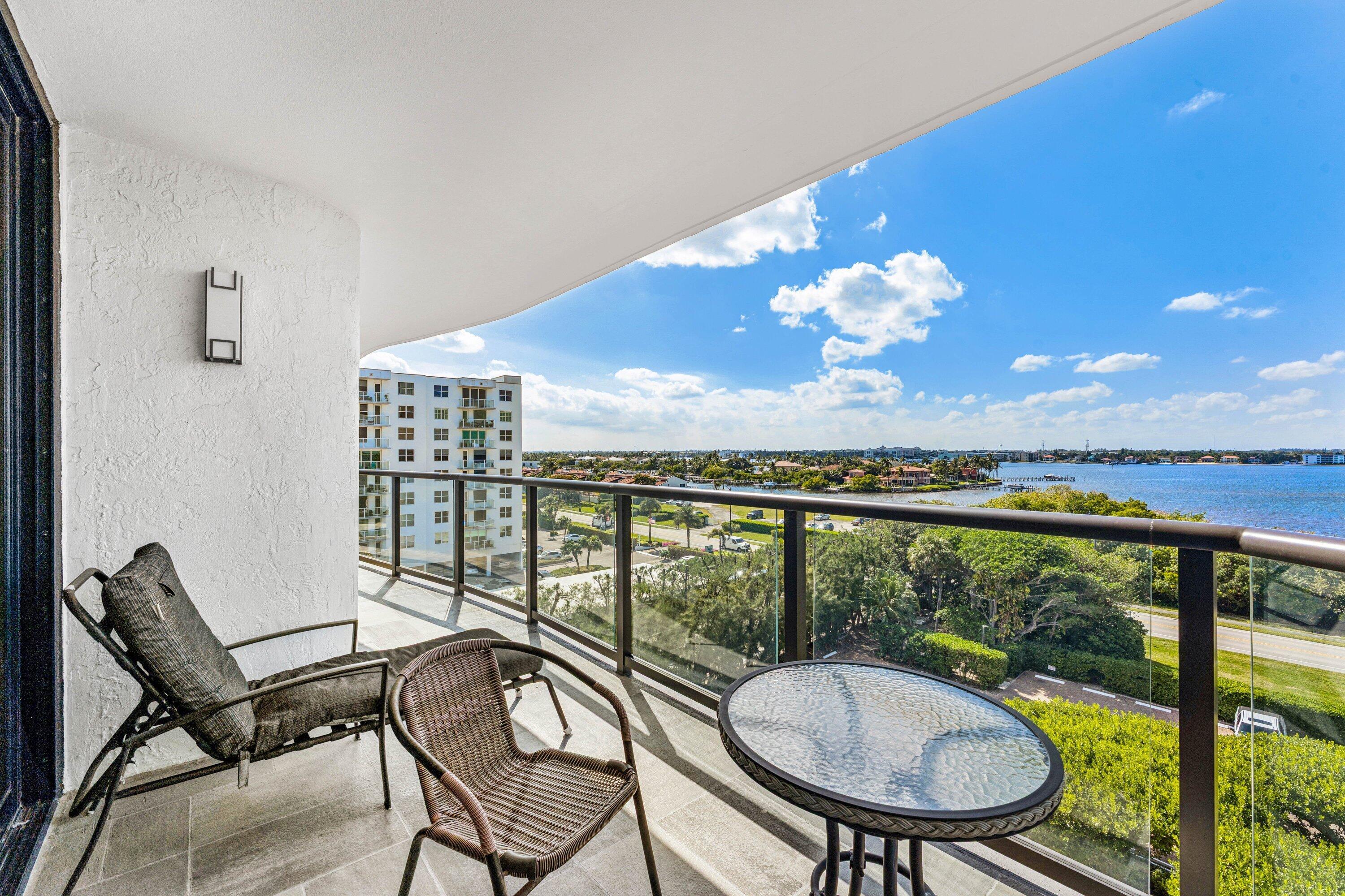 Image 4: 022-3440SouthOceanBoulevard-608S-PalmBea