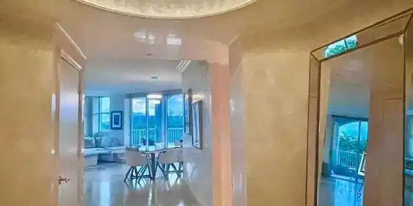 Image 2: toscana foyer 2