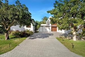 110 Seabreeze Avenue