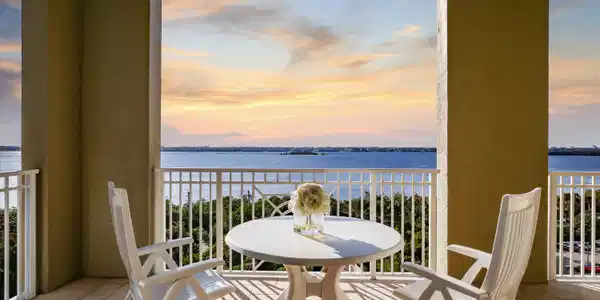 Image 2: 5310 N Ocean Dr 601 017