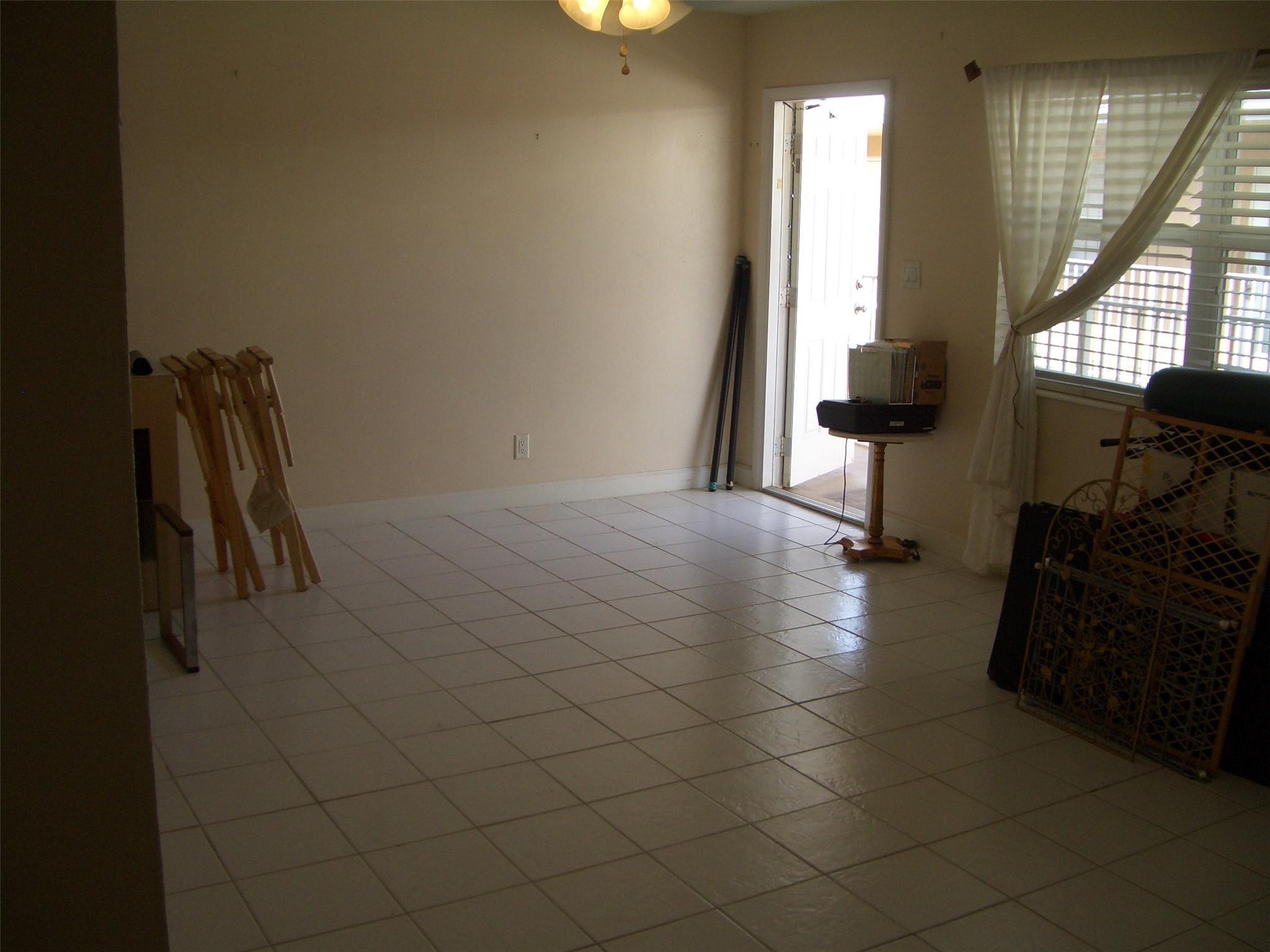 Image 2: Photo 2