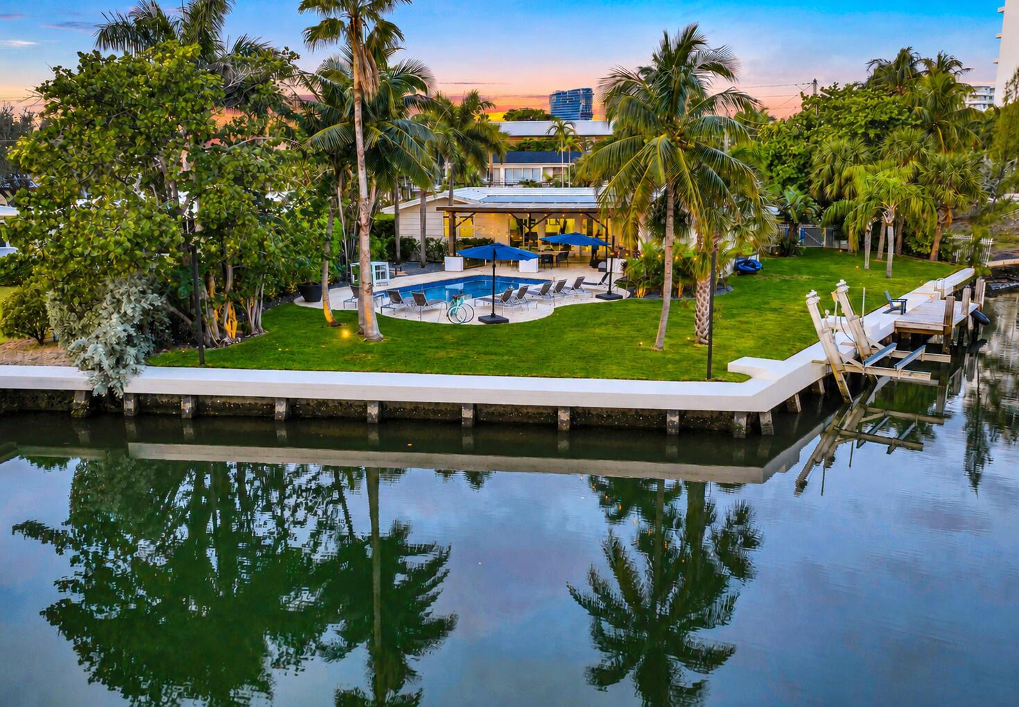 Image 1: 134-feet of waterfront on oversized 1/3-acre inter
