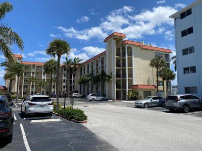 100 Paradise Harbour Boulevard