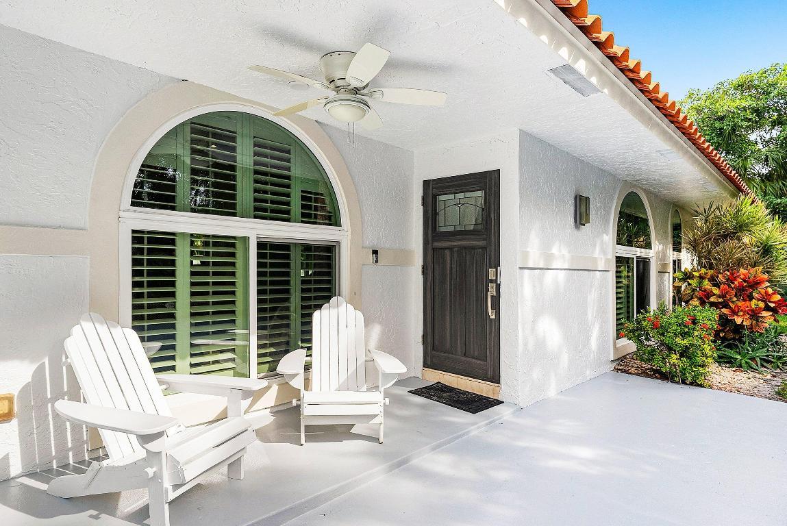 Image 3: 005-359EastOceanAvenue-HypoluxoIsland-FL