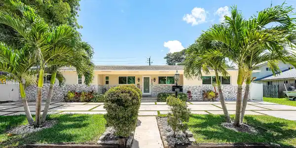 214 SE 5th Street